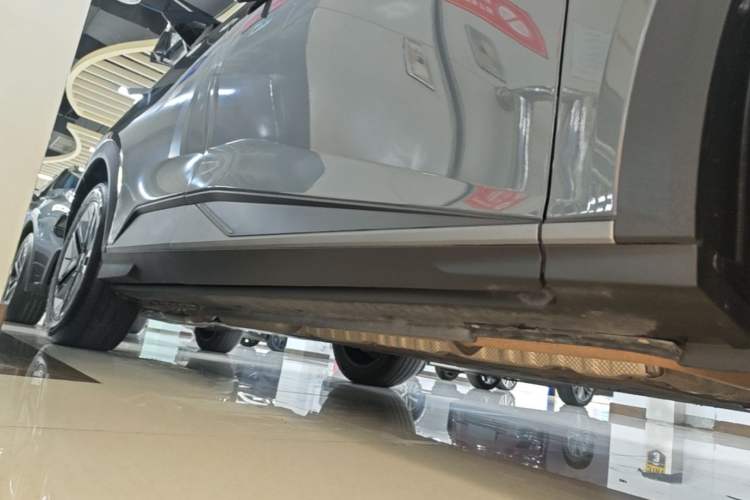 Used Deepal S07 2023 200Max Range-Extended Version Right Side Sill