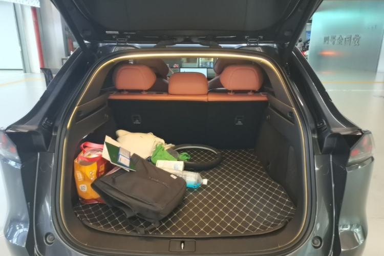 Used Deepal S07 2023 200Max Range-Extended Version Trunk