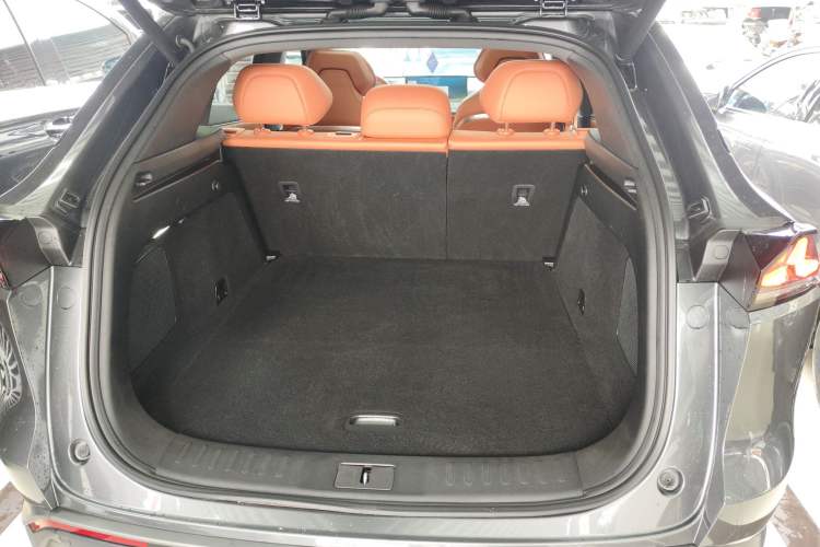 Used Deepal S07 2023 200Max Range-Extended Version Trunk