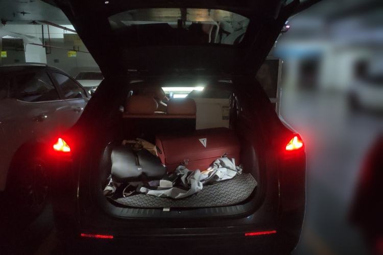 Used Deepal S07 2023 200Max Range-Extended Version Trunk