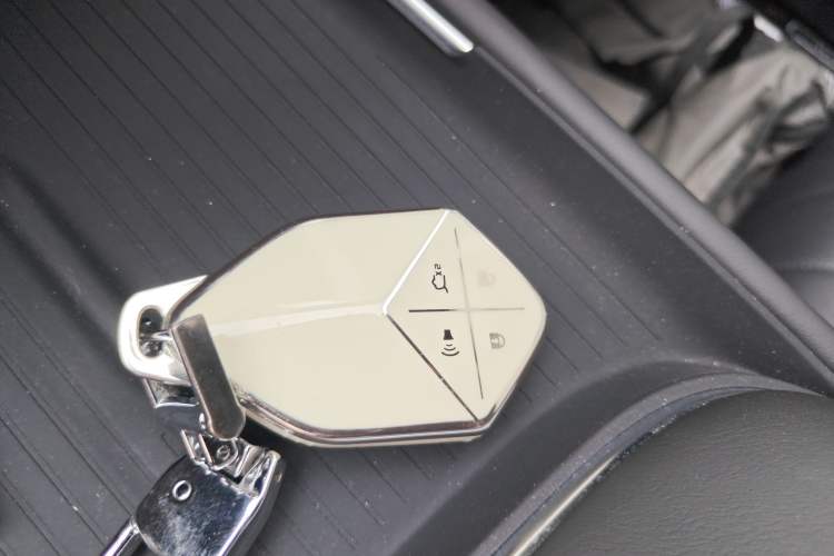 Used Deepal S07 2023 200Max Range-Extended Version Vehicle Key