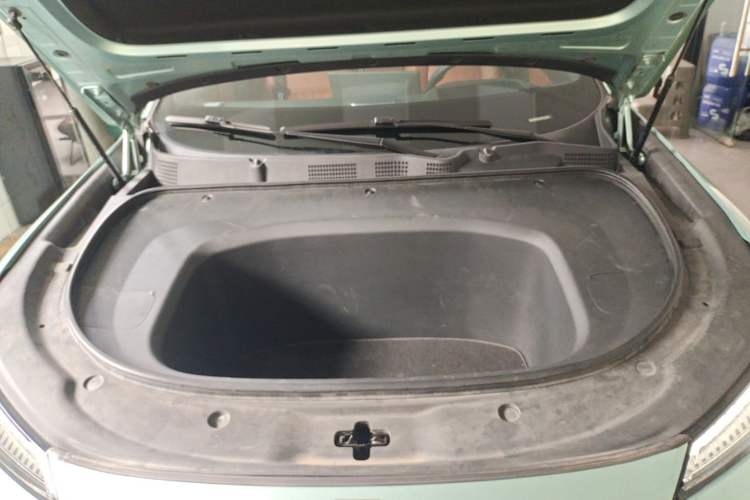 Used Deepal S07 2023 520Max Pure Electric Version Engine Bay