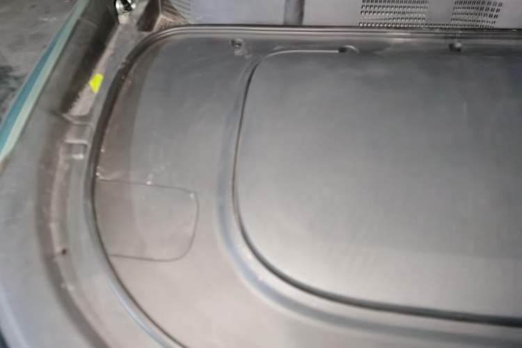 Used Deepal S07 2023 200Max Range-Extended Version Engine Bay Right