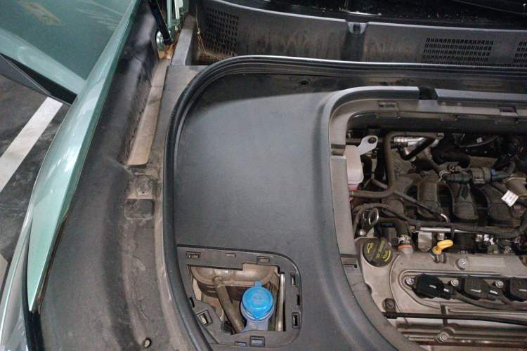 Used Deepal S07 2023 200Max Range-Extended Version Engine Bay Right