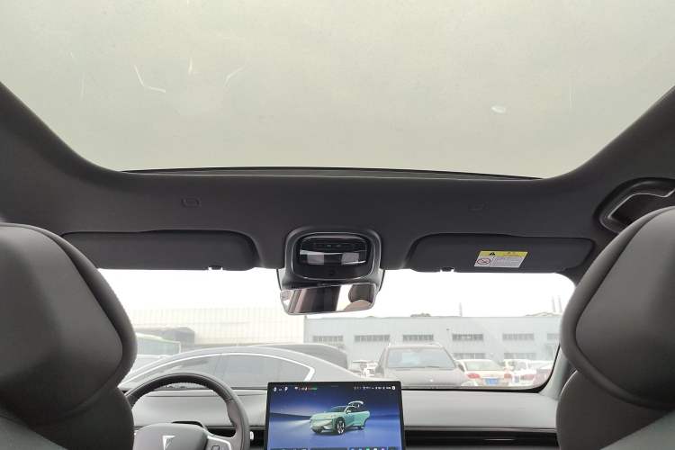 Used Deepal S07 2023 200Max Range-Extended Version Headliner
