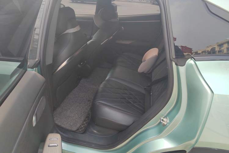 Used Deepal S07 2023 520Max Pure Electric Version Left Rear Seat