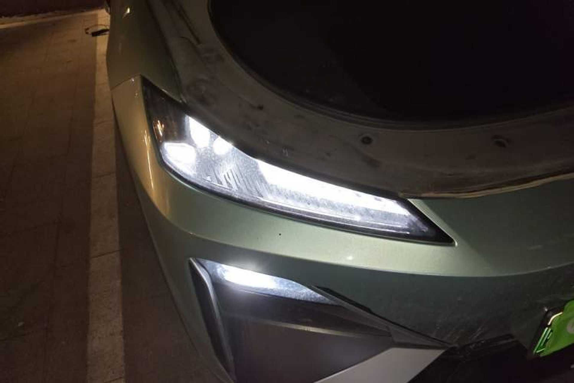 Used Deepal S07 2023 520Max Pure Electric Version Right Front Headlight