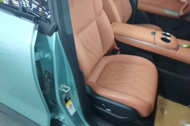Used Deepal S07 2023 200Max Range-Extended Version Right Front Seat