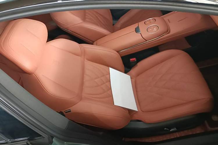 Used Deepal S07 2023 200Max Range-Extended Version Right Front Seat