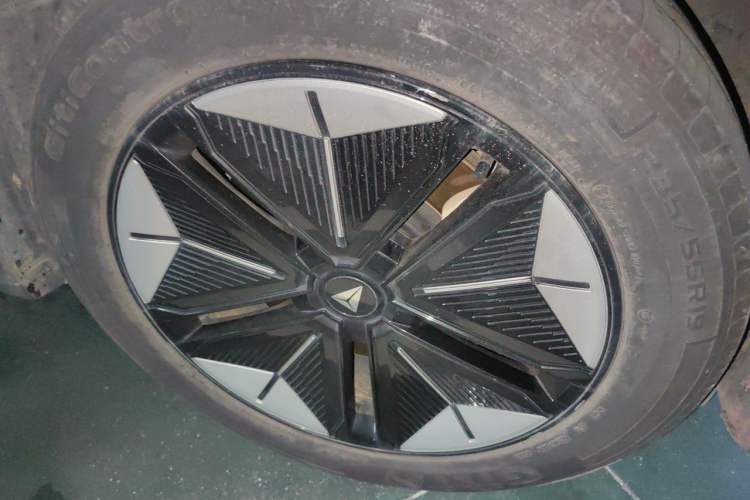Used Deepal S07 2023 200Max Range-Extended Version Right Front Wheel Hub