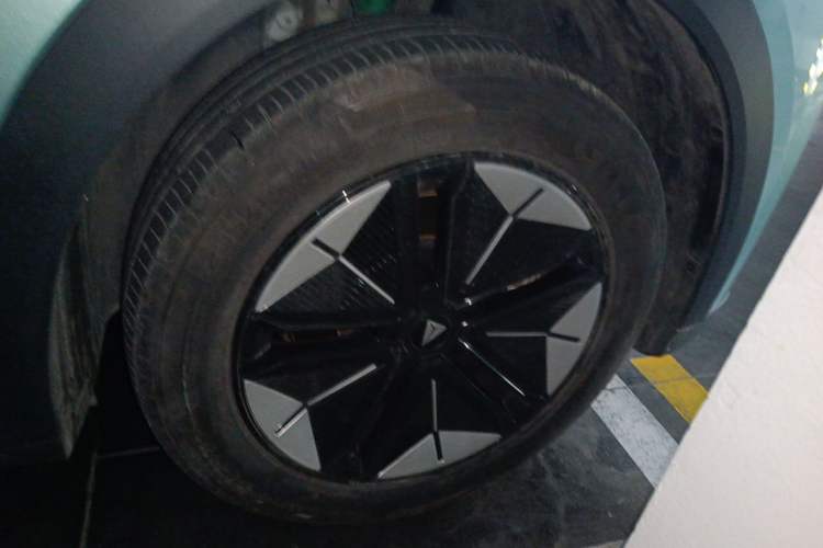 Used Deepal S07 2023 200Max Range-Extended Version Right Front Wheel Hub