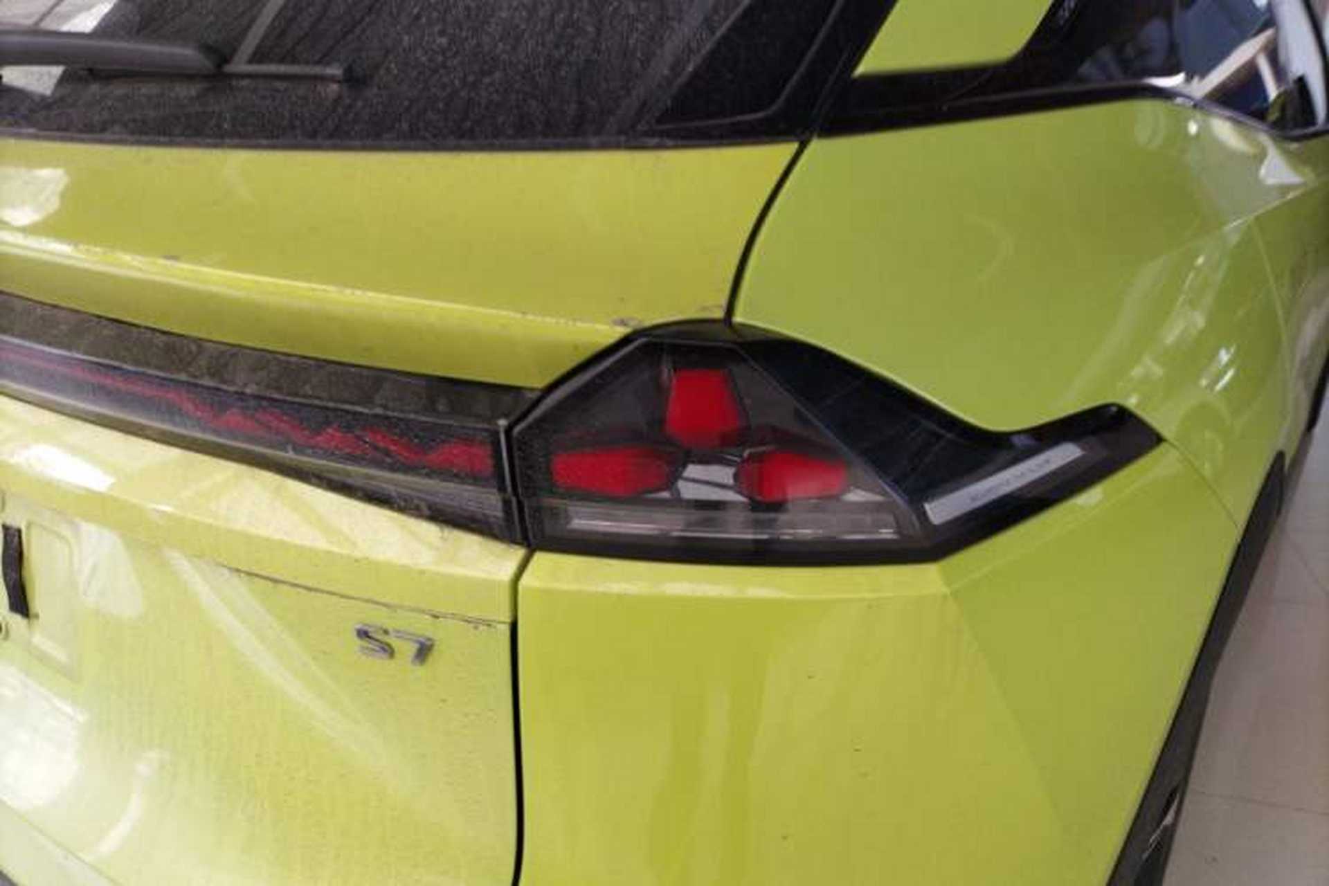 Used Deepal S07 2023 620Max Pure Electric Version Right Rear Taillight