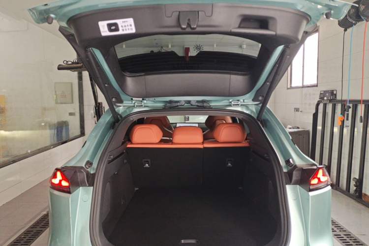 Used Deepal S07 2023 520Max Pure Electric Version Trunk