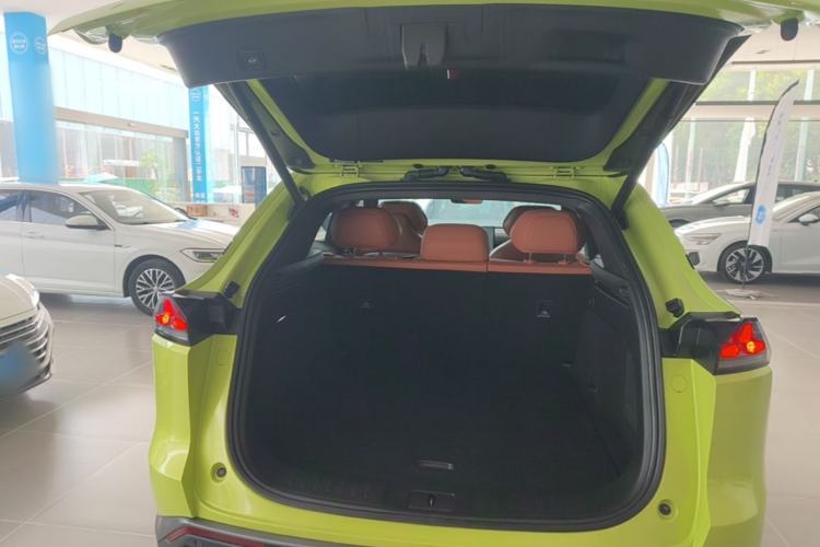 Used Deepal S07 2023 620Max Pure Electric Version Trunk