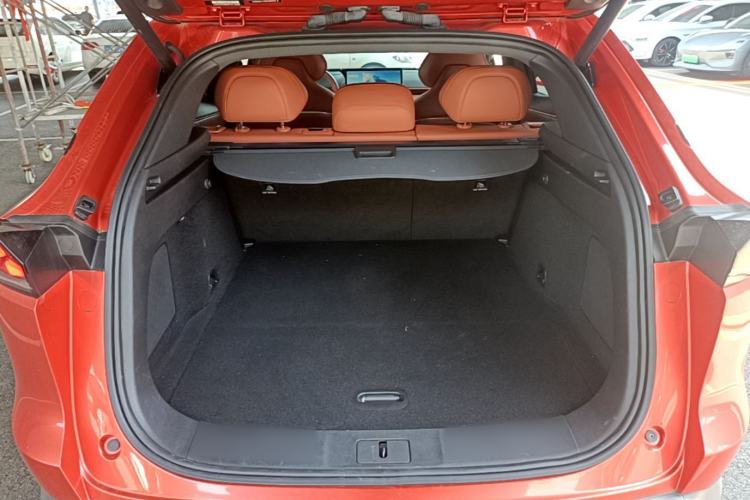 Used Deepal S07 2023 620Max Pure Electric Version Trunk
