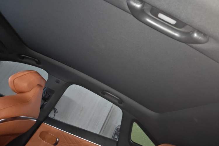 Used Deepal S07 2023 200Max Range-Extended Version Headliner
