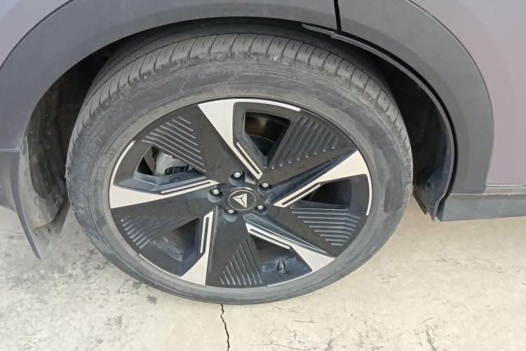 Used Deepal S07 2023 200Max Range-Extended Version Right Rear Wheel Hub