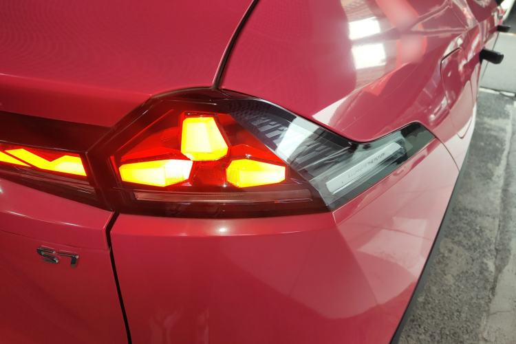 Used Deepal S07 2023 200Max Range-Extended Version Right Rear Taillight