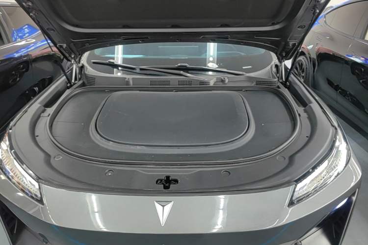 Used Deepal S07 2023 S7i 200Max Extended-Range Model Engine Bay
