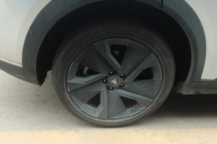 Used Deepal S07 2023 200Max Range-Extended Version Exterior 8