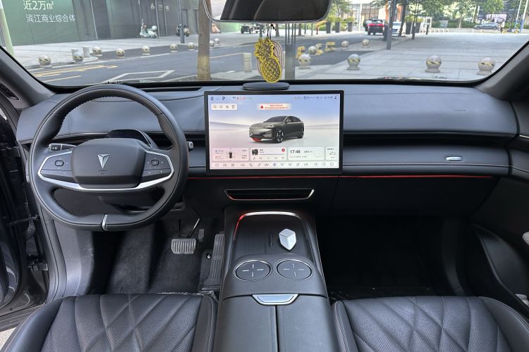 Used Deepal S07 2023 200Max Range-Extended Version Interior 1