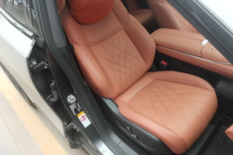 Used Deepal S07 2023 200Max Range-Extended Version Right Front Seat