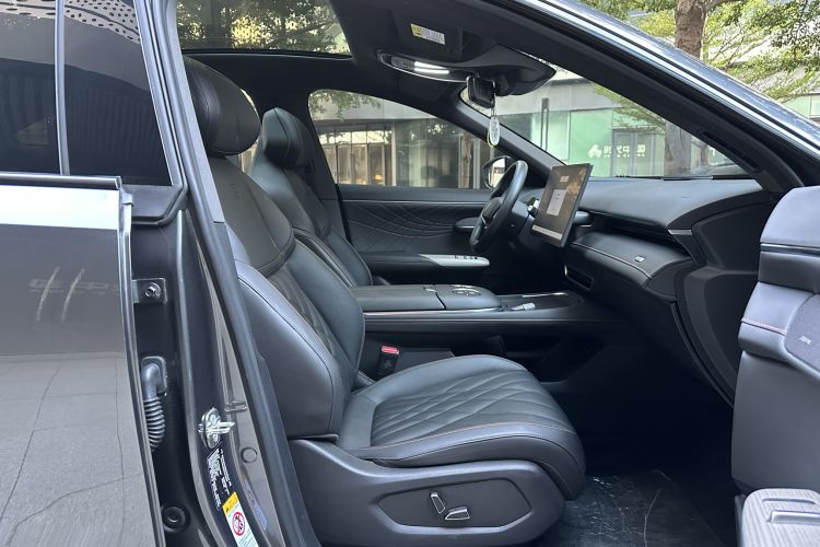 Used Deepal S07 2023 200Max Range-Extended Version Right Front Seat