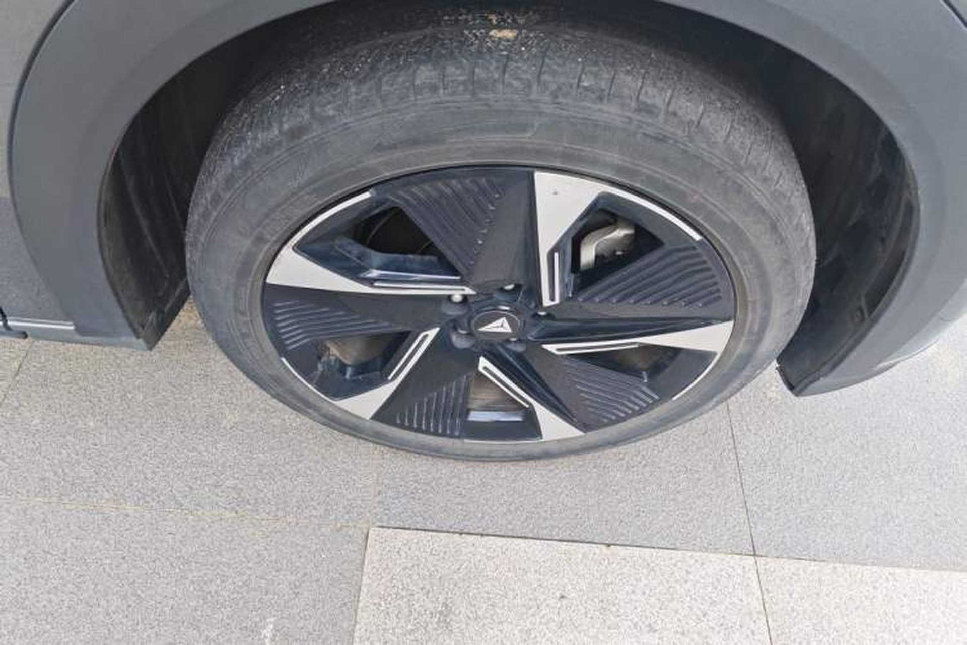 Used Deepal S07 2023 200Max Range-Extended Version Right Front Wheel Hub