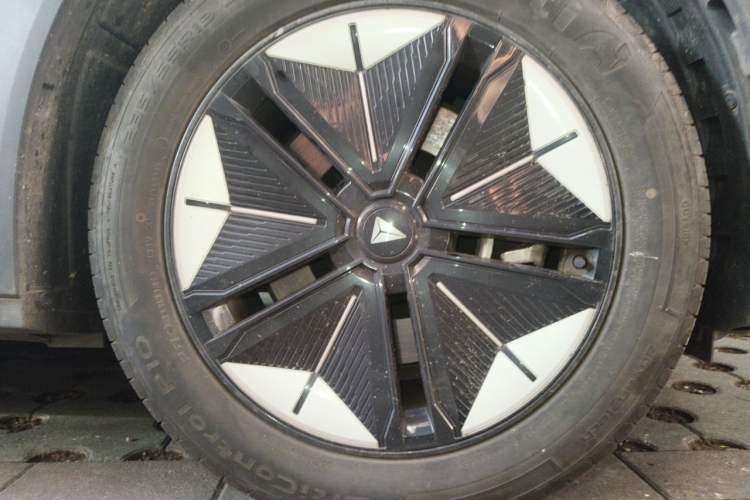 Used Deepal S07 2023 200Max Range-Extended Version Right Front Wheel Hub