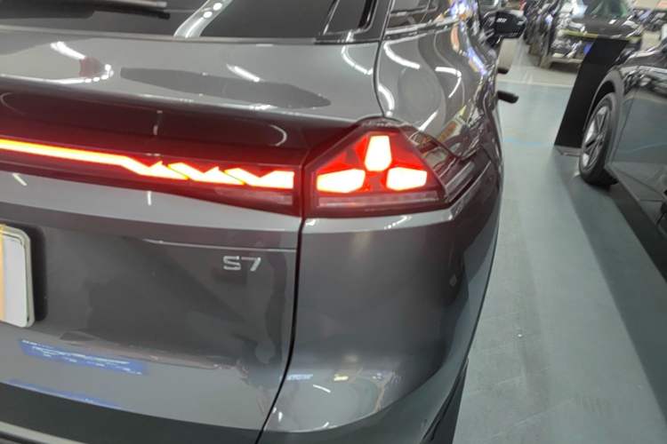 Used Deepal S07 2023 S7i 200Max Extended-Range Model Right Rear Taillight