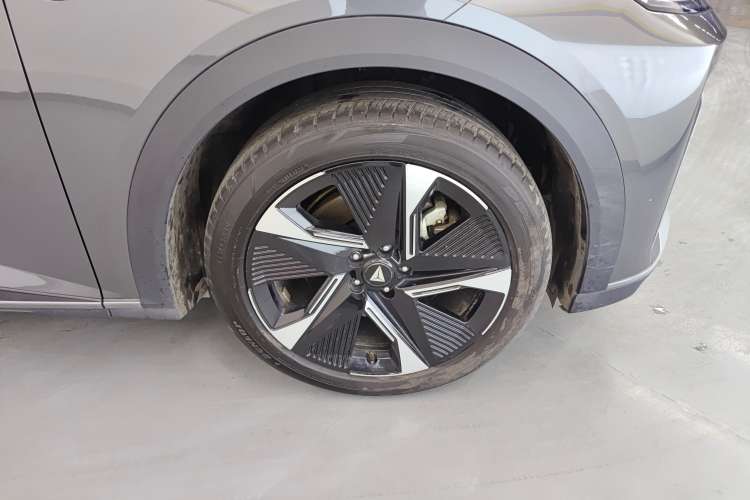 Used Deepal S07 2023 200Max Range-Extended Version Right Rear Wheel Hub