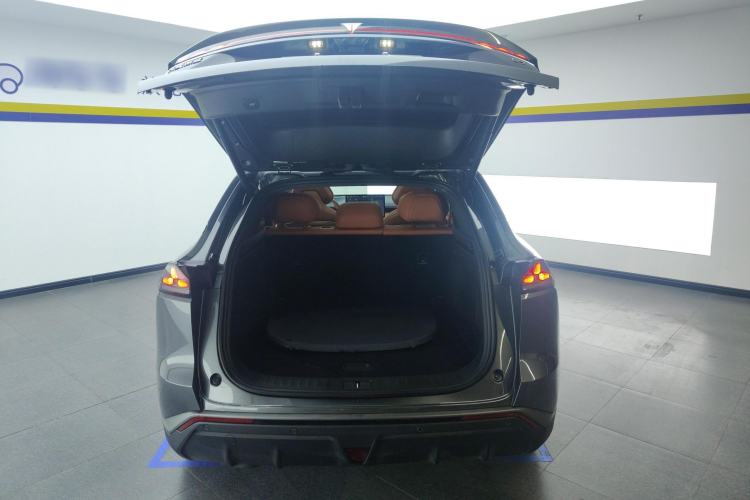 Used Deepal S07 2023 200Max Range-Extended Version Trunk
