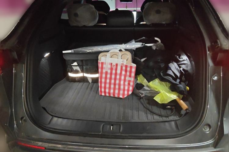 Used Deepal S07 2023 200Max Range-Extended Version Trunk