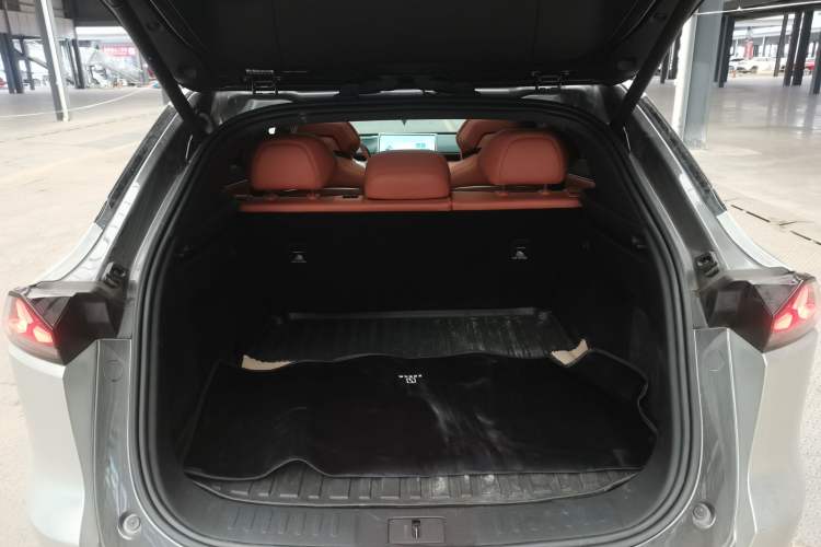 Used Deepal S07 2023 200Max Range-Extended Version Trunk