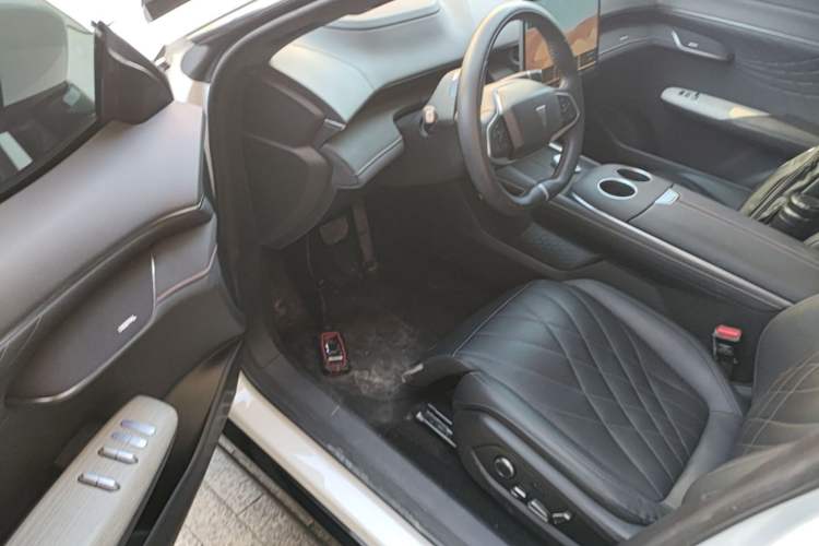 Used Deepal S07 2023 620Max Pure Electric Version Driver Seat