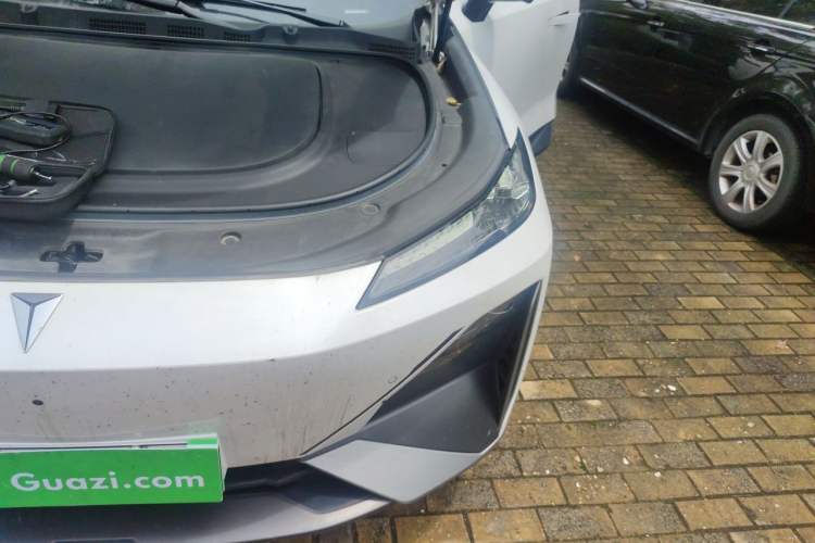 Used Deepal S07 2023 200Max Range-Extended Version Engine Bay Left