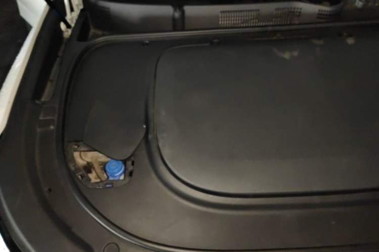 Used Deepal S07 2023 200Max Range-Extended Version Engine Bay Right