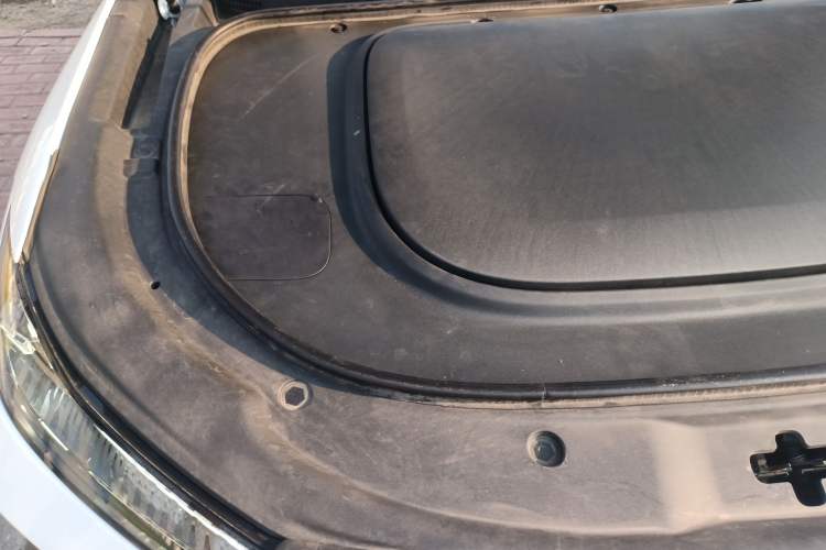 Used Deepal S07 2023 200Max Range-Extended Version Engine Bay Right