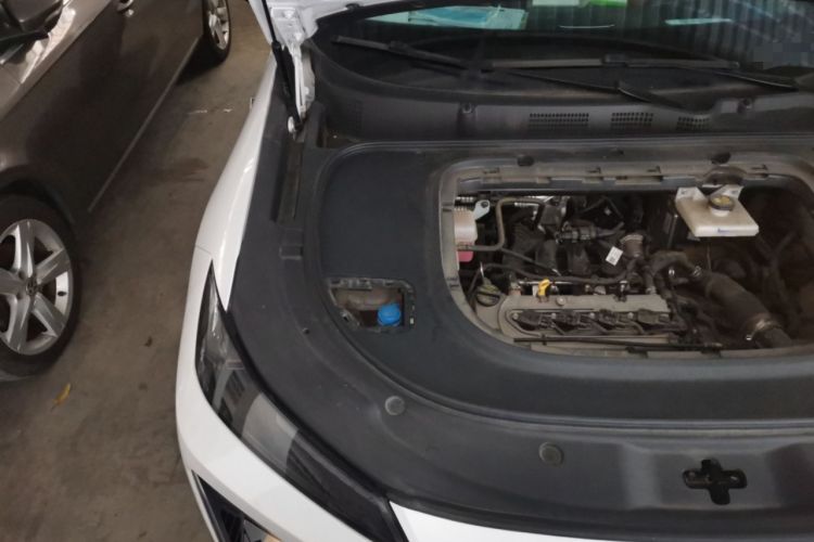Used Deepal S07 2023 200Max Range-Extended Version Engine Bay Right
