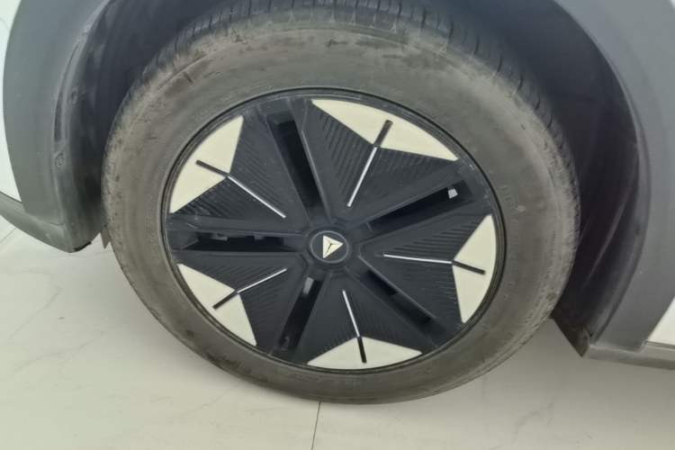 Used Deepal S07 2023 200Max Range-Extended Version Exterior 4