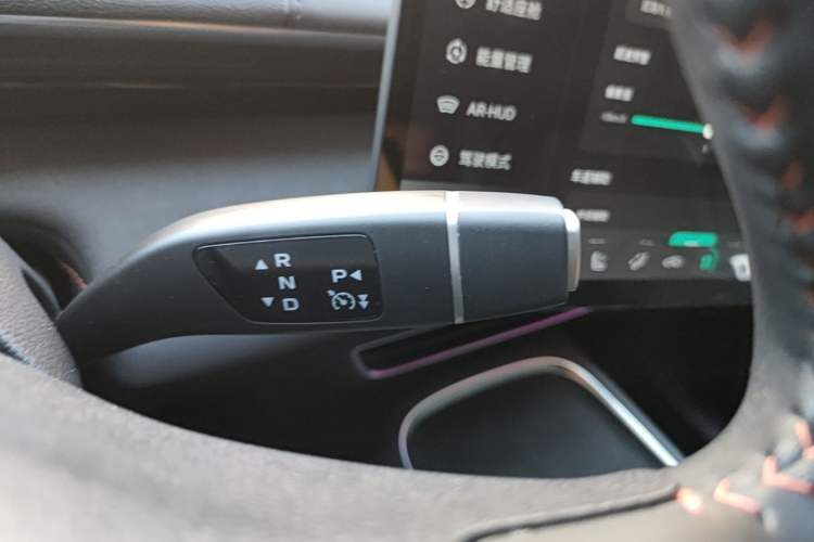 Used Deepal S07 2023 620Max Pure Electric Version Gear Lever
