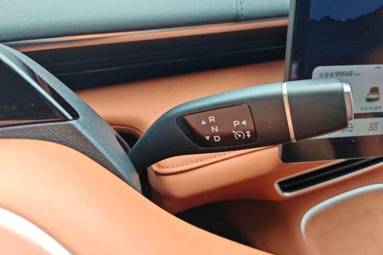 Used Deepal S07 2023 620Max Pure Electric Version Gear Lever