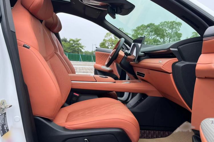 Used Deepal S07 2023 200Max Range-Extended Version Interior 4