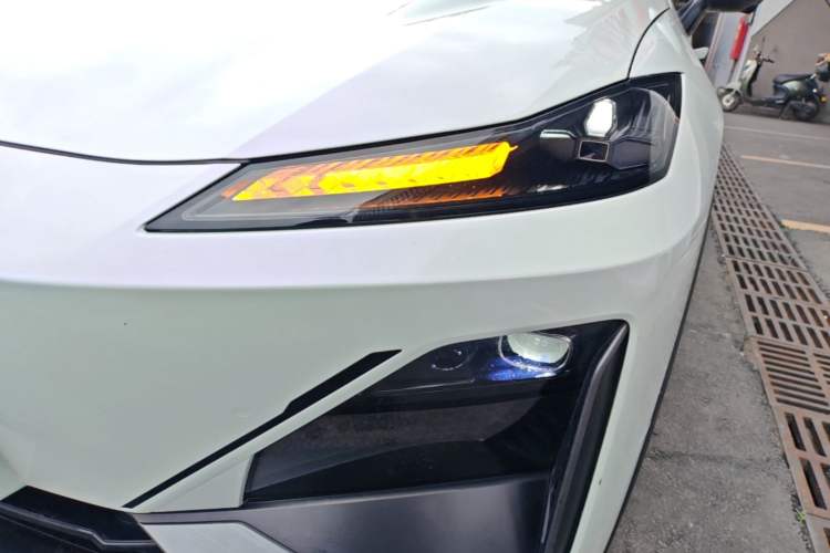 Used Deepal S07 2023 620Max Pure Electric Version Left Front Headlight