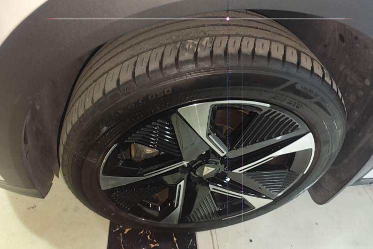 Used Deepal S07 2023 S7i 200Max Extended-Range Model Left Front Wheel Hub