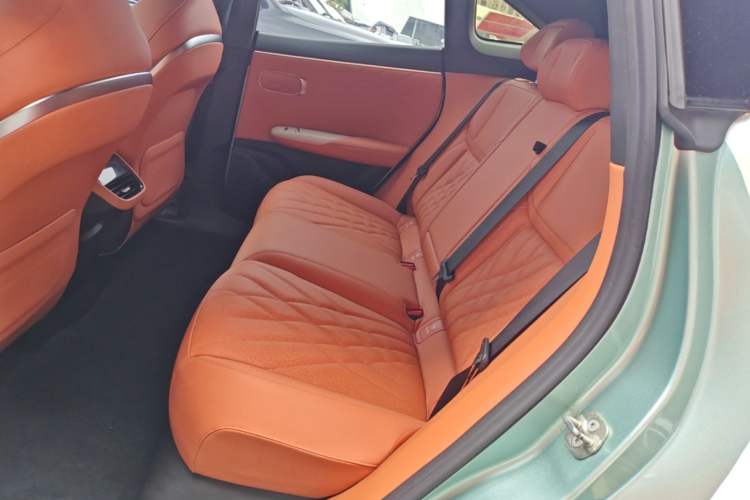 Used Deepal S07 2023 620Max Pure Electric Version Left Rear Seat