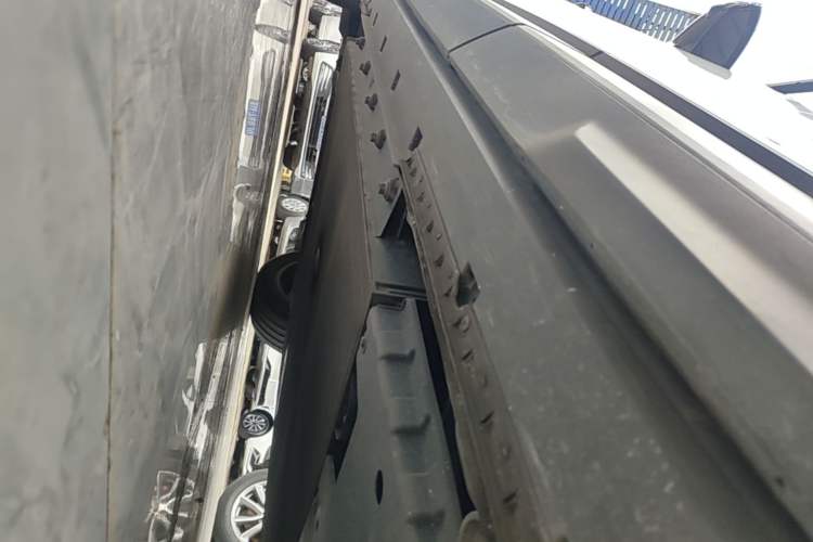 Used Deepal S07 2023 520Max Pure Electric Version Left Side Sill