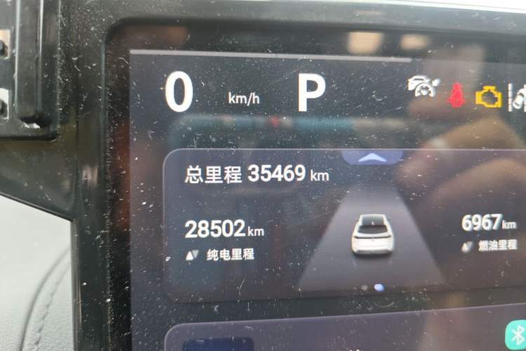 Used Deepal S07 2023 200Max Range-Extended Version Odometer Close Up