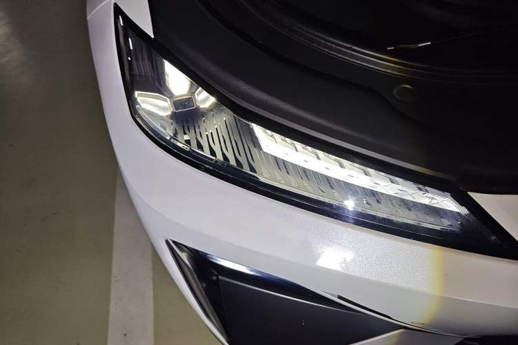 Used Deepal S07 2023 200Max Range-Extended Version Right Front Headlight