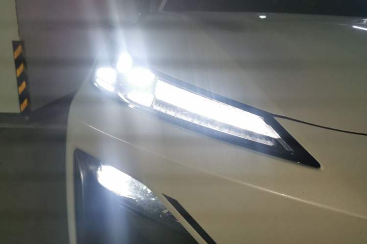 Used Deepal S07 2023 200Max Range-Extended Version Right Front Headlight